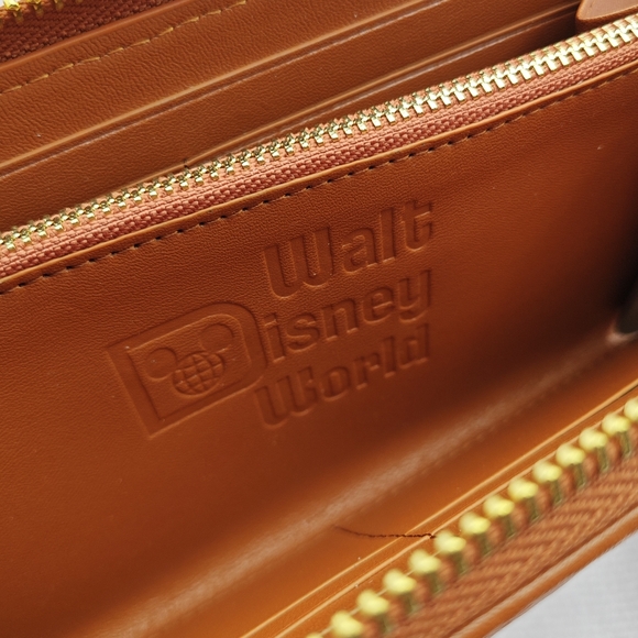 Coach Wallet - Picture 3 of 9